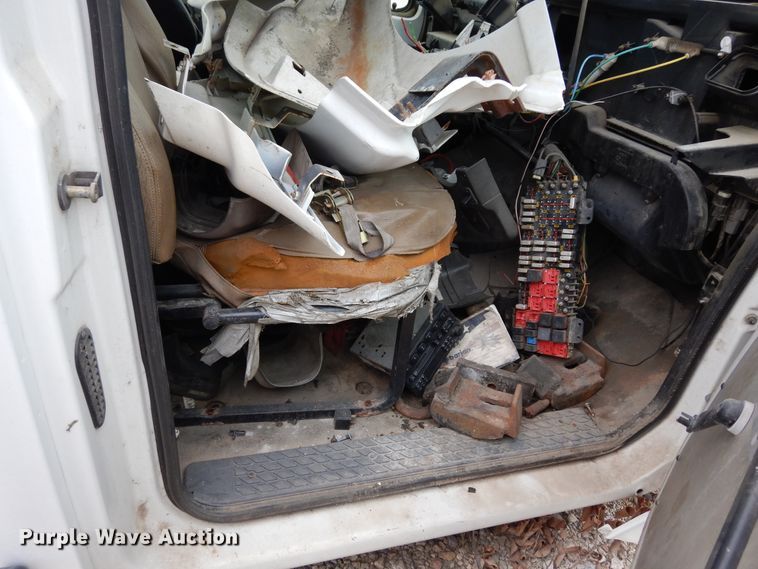 image for item DK0281 (7) truck cabs