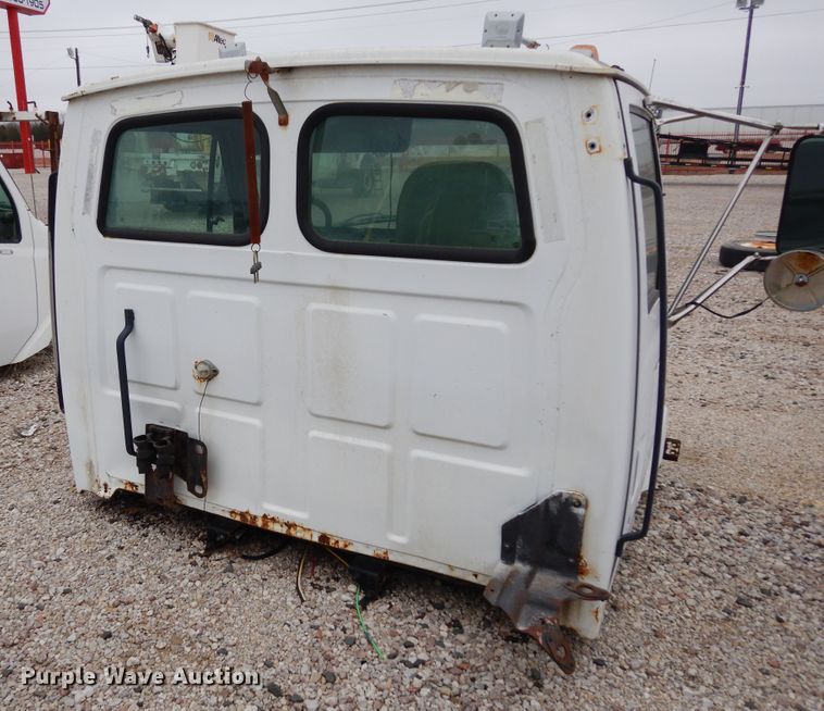 image for item DK0281 (7) truck cabs