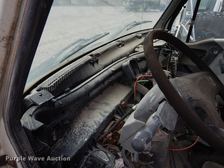 image for item DK0281 (7) truck cabs