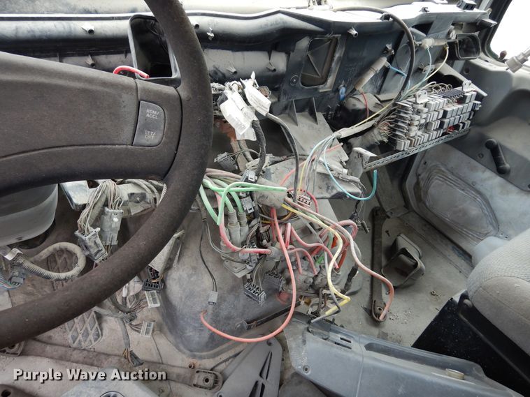 image for item DK0281 (7) truck cabs