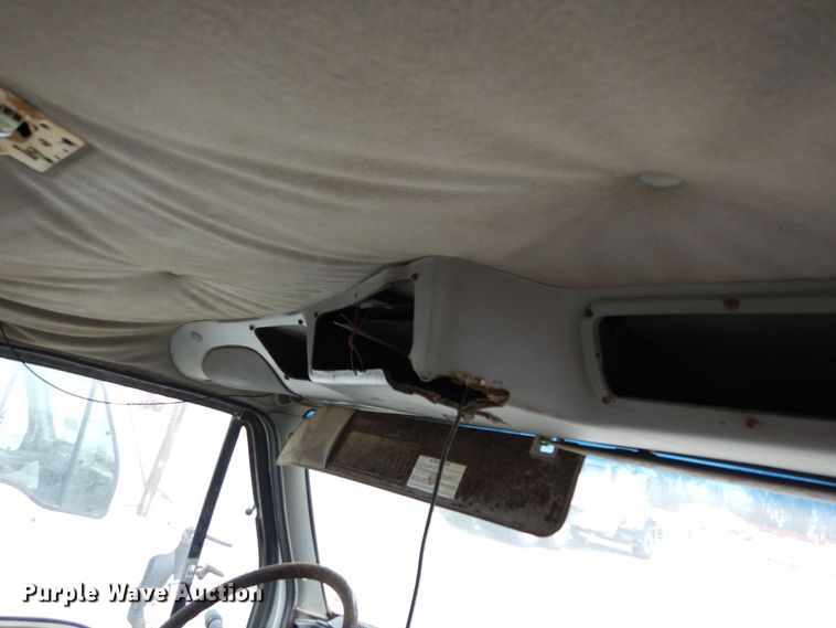 image for item DK0281 (7) truck cabs