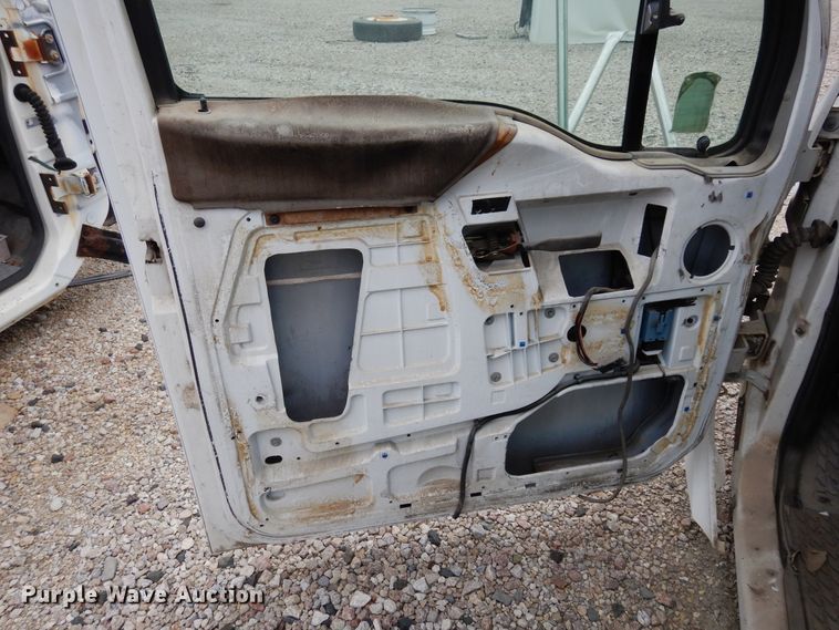 image for item DK0281 (7) truck cabs