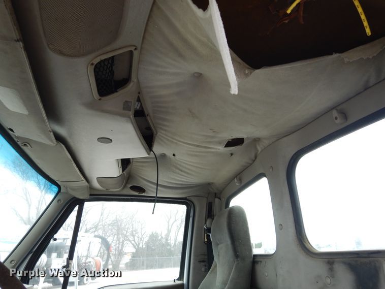 image for item DK0281 (7) truck cabs