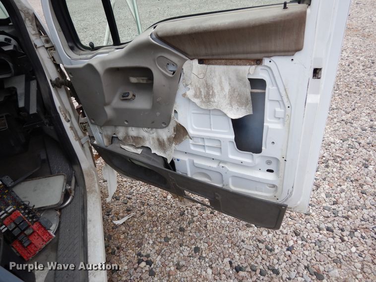 image for item DK0281 (7) truck cabs