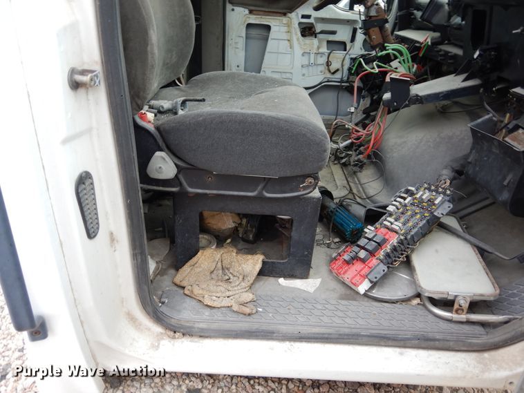 image for item DK0281 (7) truck cabs