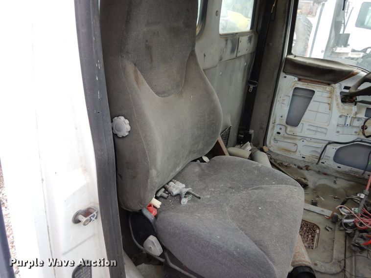 image for item DK0281 (7) truck cabs