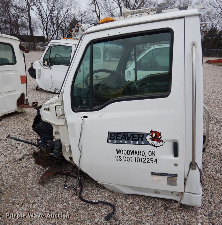 image for item DK0281 (7) truck cabs