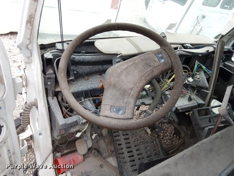 image for item DK0281 (7) truck cabs