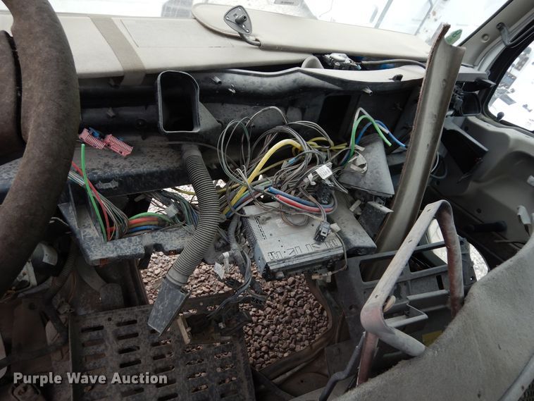 image for item DK0281 (7) truck cabs