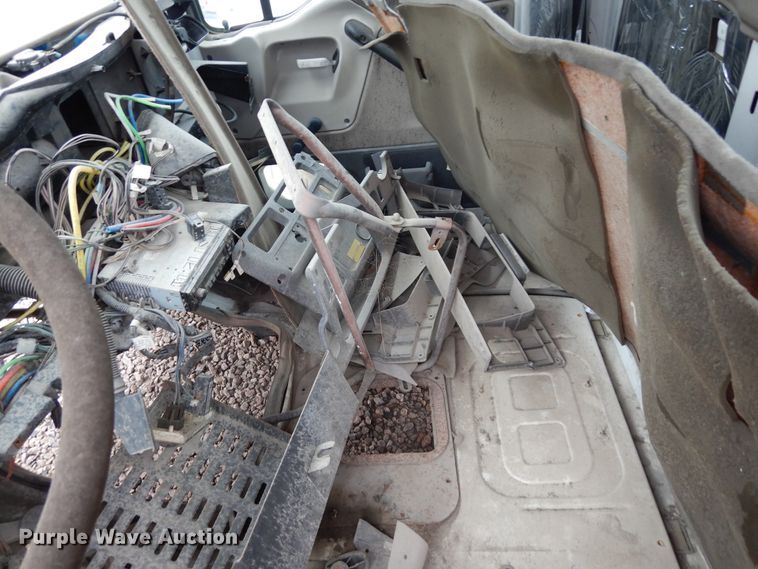 image for item DK0281 (7) truck cabs