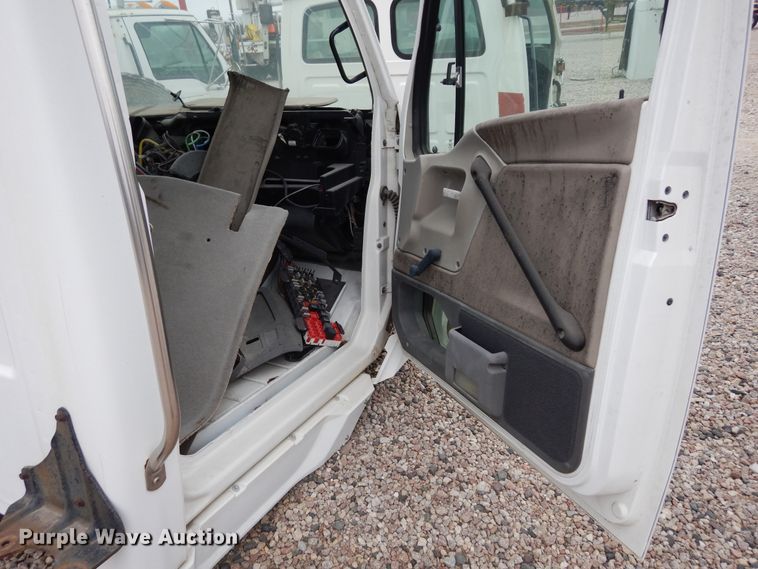 image for item DK0281 (7) truck cabs