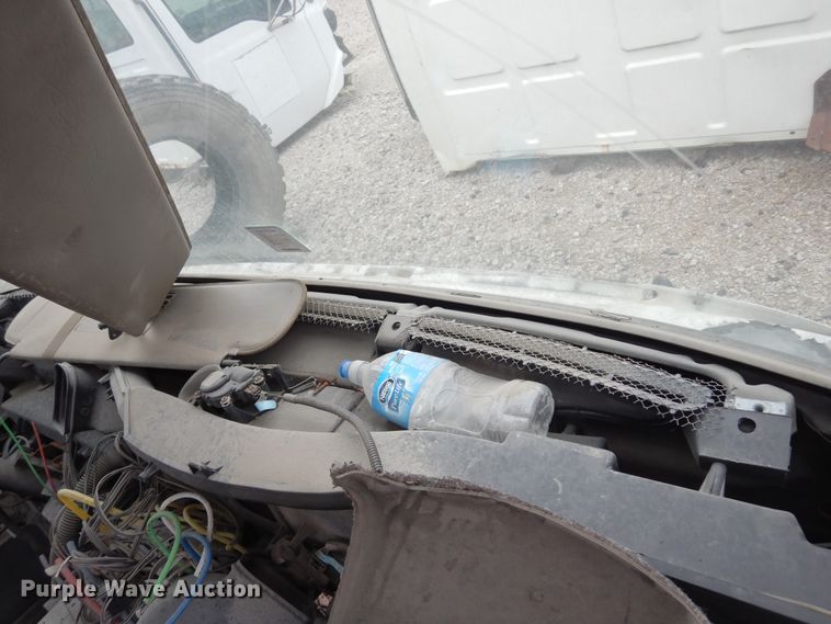 image for item DK0281 (7) truck cabs