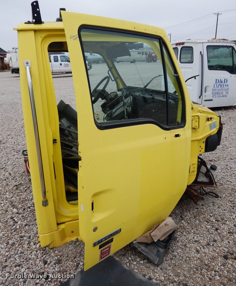 image for item DK0281 (7) truck cabs