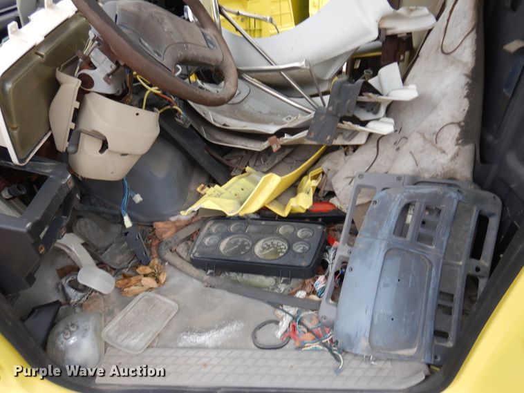 image for item DK0281 (7) truck cabs