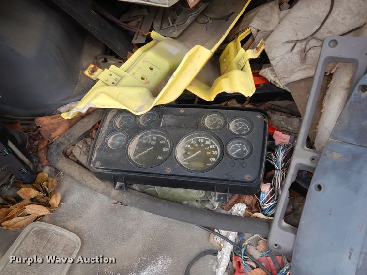 image for item DK0281 (7) truck cabs