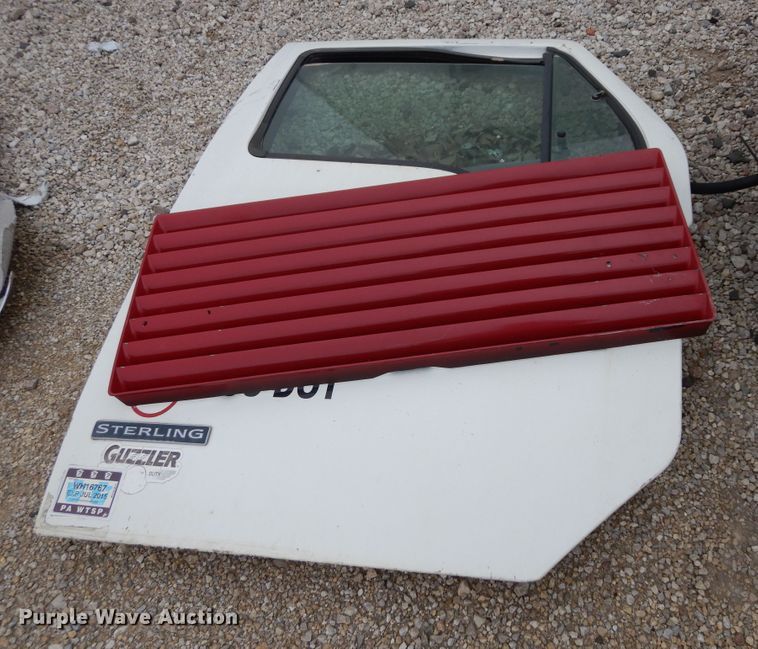 image for item DK0281 (7) truck cabs