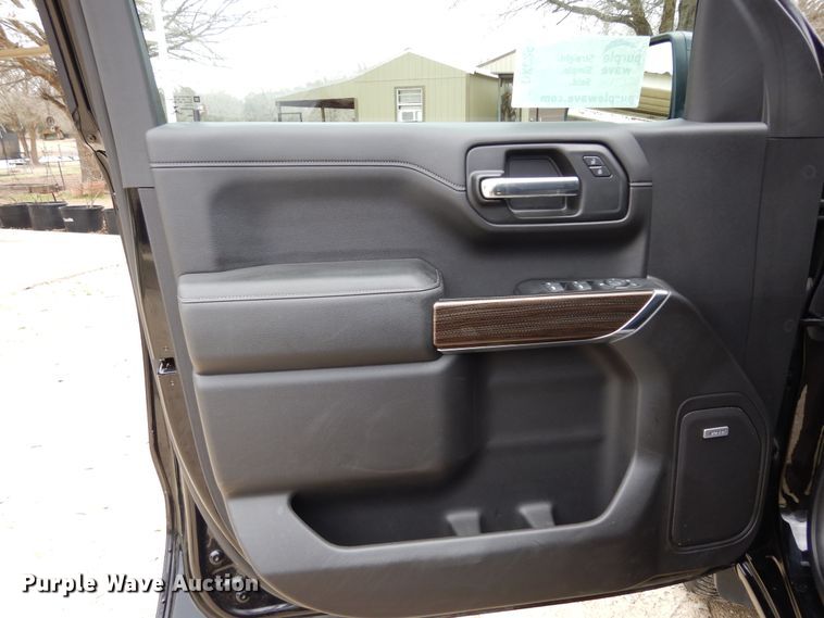 image for item DK0299 2019 Chevrolet Silverado 1500  Crew Cab pickup truck