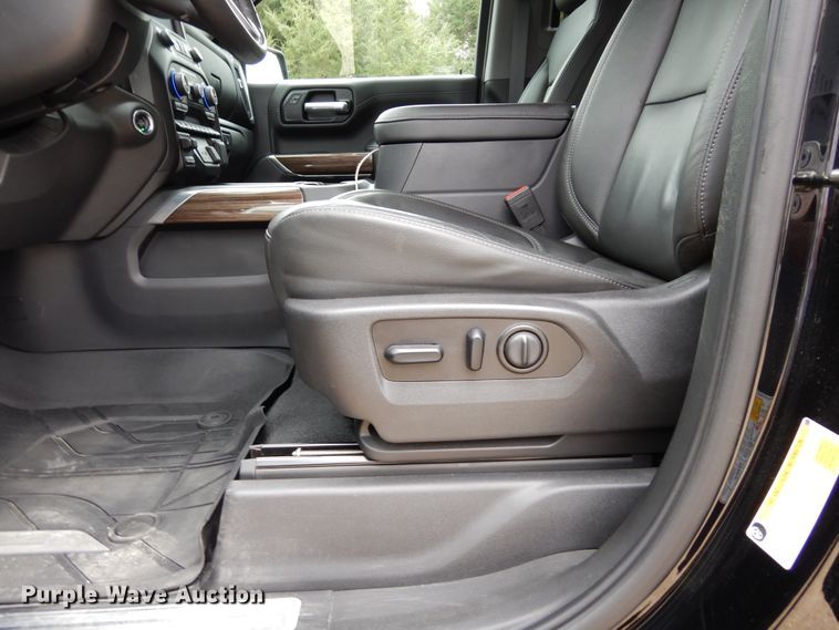 image for item DK0299 2019 Chevrolet Silverado 1500  Crew Cab pickup truck