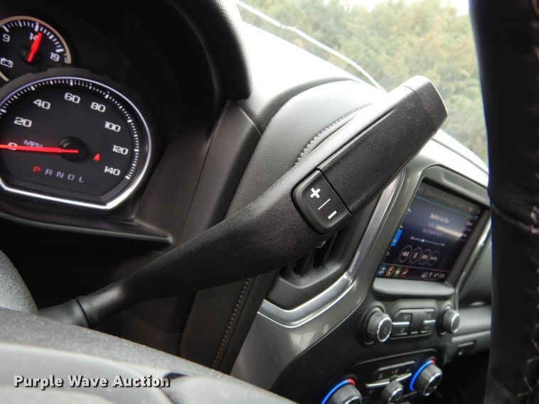 image for item DK0299 2019 Chevrolet Silverado 1500  Crew Cab pickup truck