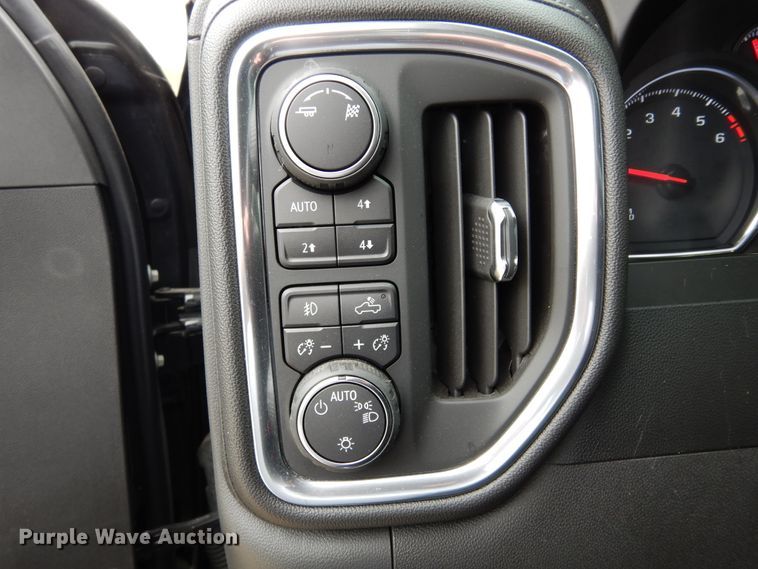 image for item DK0299 2019 Chevrolet Silverado 1500  Crew Cab pickup truck