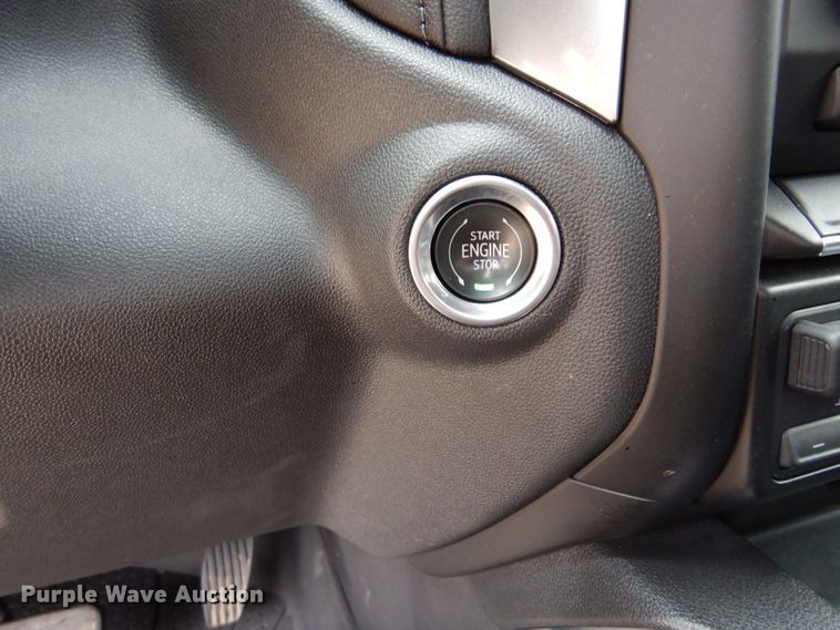 image for item DK0299 2019 Chevrolet Silverado 1500  Crew Cab pickup truck