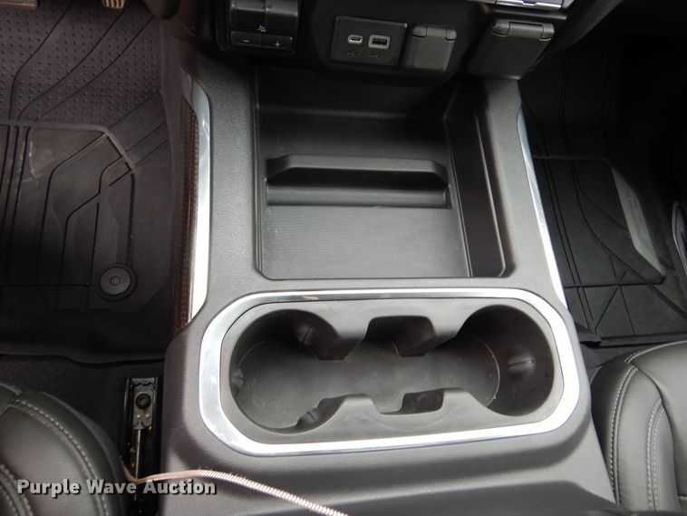 image for item DK0299 2019 Chevrolet Silverado 1500  Crew Cab pickup truck