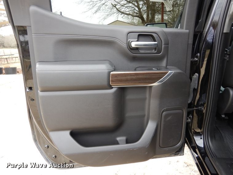 image for item DK0299 2019 Chevrolet Silverado 1500  Crew Cab pickup truck