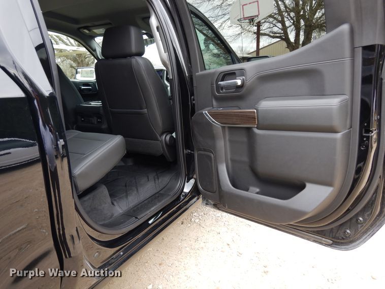 image for item DK0299 2019 Chevrolet Silverado 1500  Crew Cab pickup truck