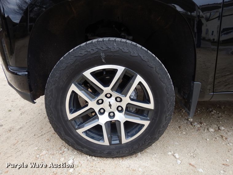 image for item DK0299 2019 Chevrolet Silverado 1500  Crew Cab pickup truck