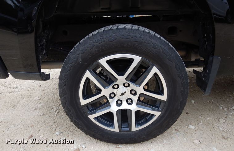 image for item DK0299 2019 Chevrolet Silverado 1500  Crew Cab pickup truck