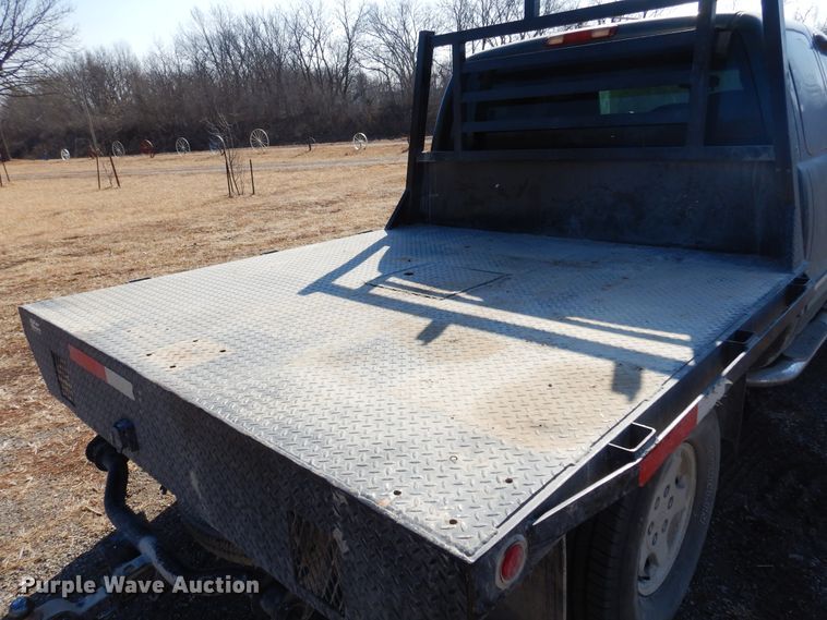 image for item DK4341 2001 Chevrolet Silverado 1500  Ext. Cab flatbed pickup truck