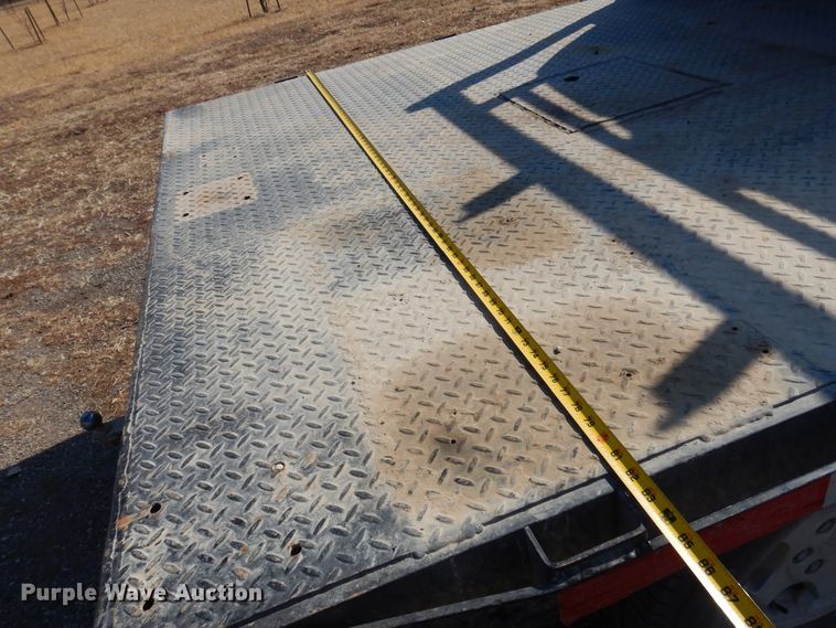 image for item DK4341 2001 Chevrolet Silverado 1500  Ext. Cab flatbed pickup truck