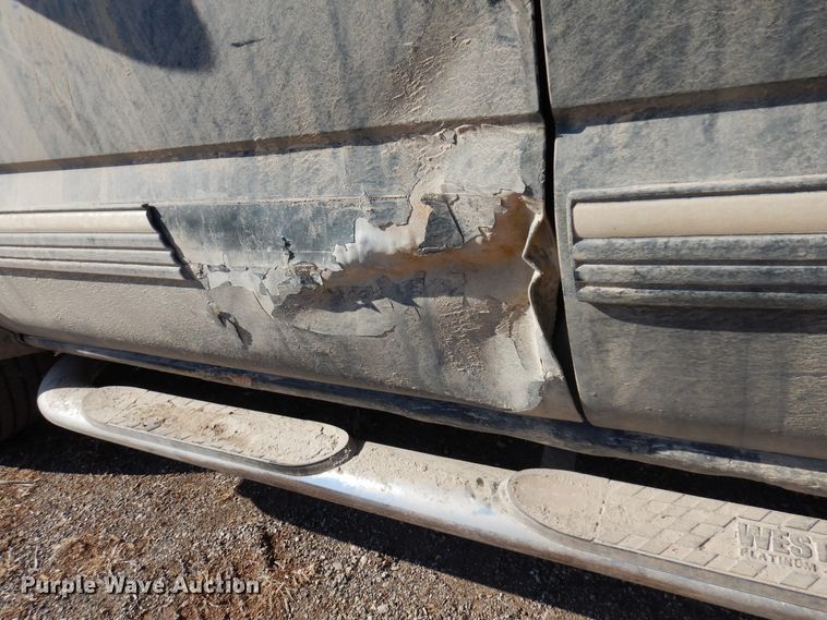 image for item DK4341 2001 Chevrolet Silverado 1500  Ext. Cab flatbed pickup truck