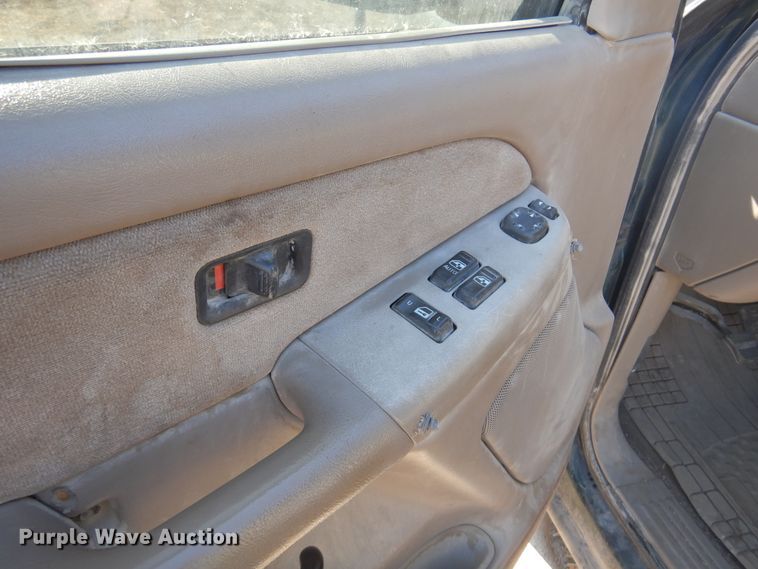 image for item DK4341 2001 Chevrolet Silverado 1500  Ext. Cab flatbed pickup truck