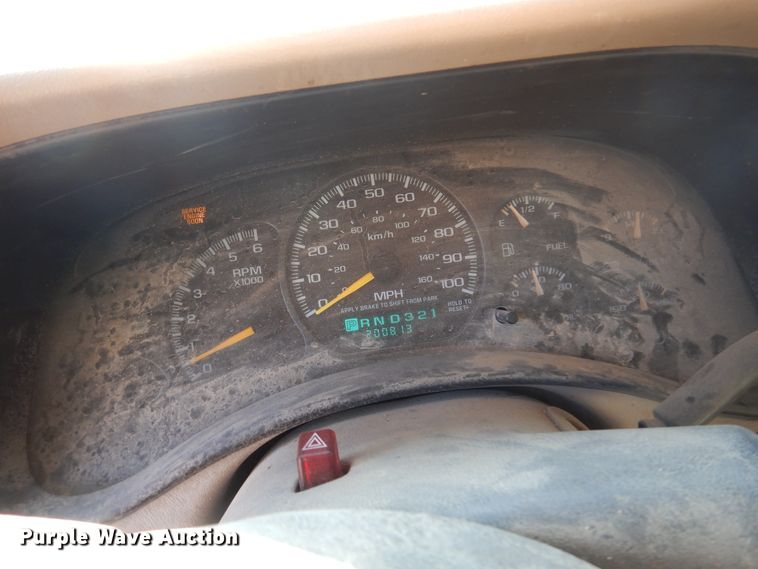 image for item DK4341 2001 Chevrolet Silverado 1500  Ext. Cab flatbed pickup truck