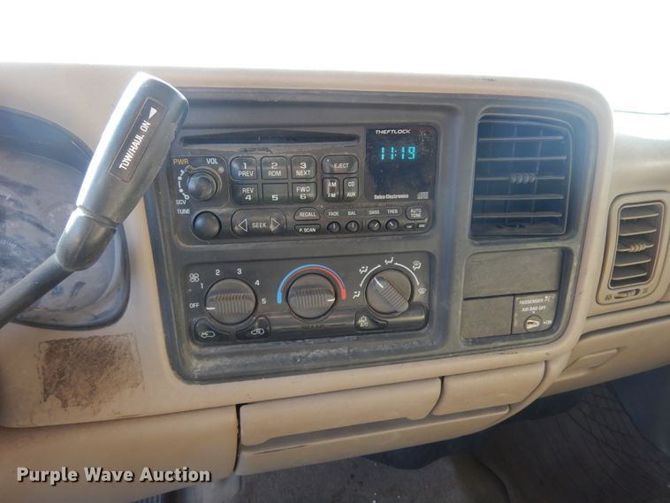 image for item DK4341 2001 Chevrolet Silverado 1500  Ext. Cab flatbed pickup truck