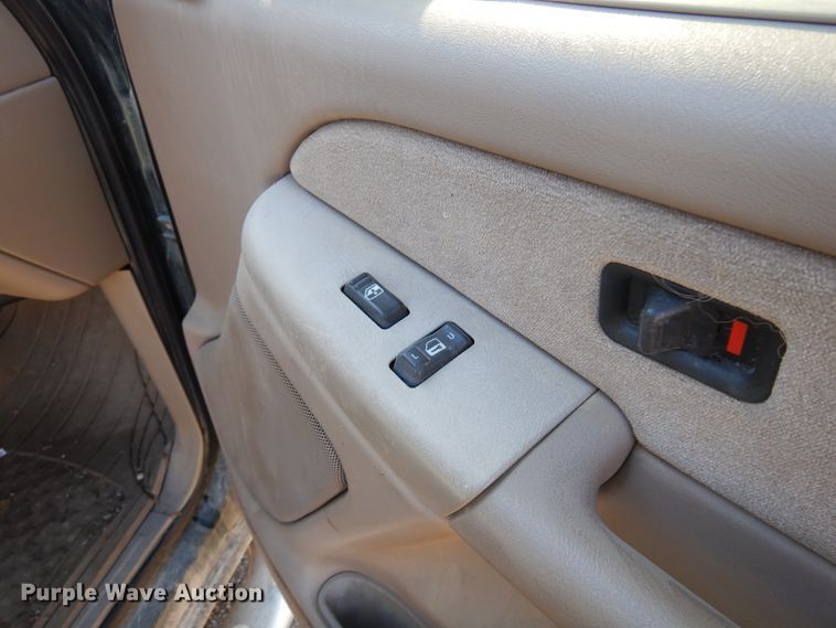 image for item DK4341 2001 Chevrolet Silverado 1500  Ext. Cab flatbed pickup truck