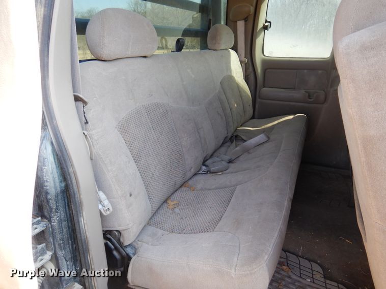 image for item DK4341 2001 Chevrolet Silverado 1500  Ext. Cab flatbed pickup truck