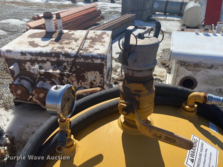 image for item DL6966 (3) air tanks