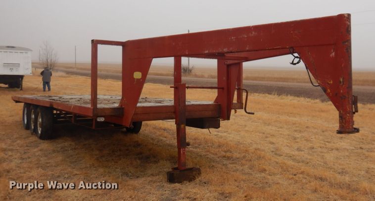 image for item DM5391 1976 Lundgren  equipment trailer