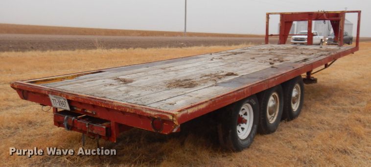 image for item DM5391 1976 Lundgren  equipment trailer