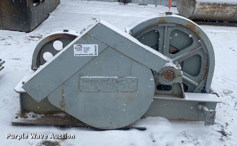 image for item DM8361 American Hoist 20-30  rail car winch