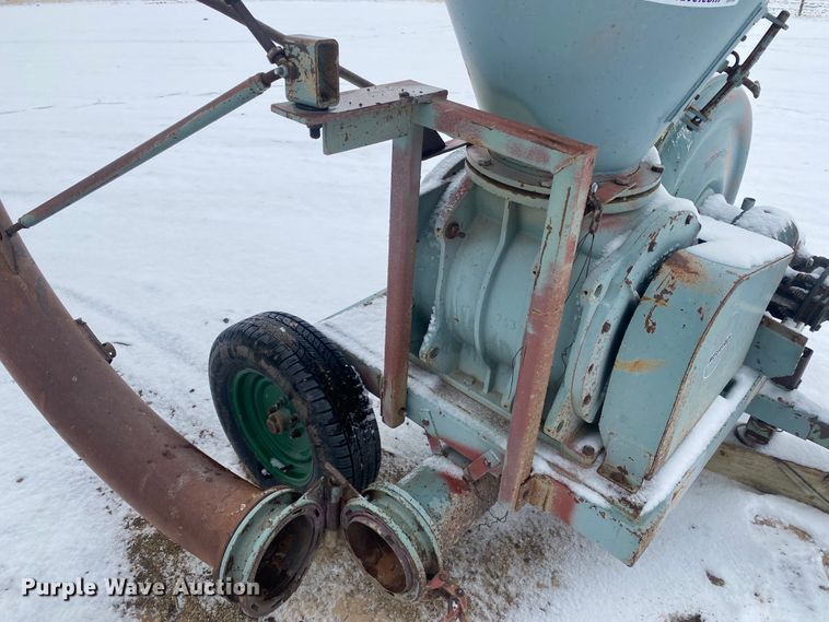 image for item DM8364 Neuero 8120  grain vacuum