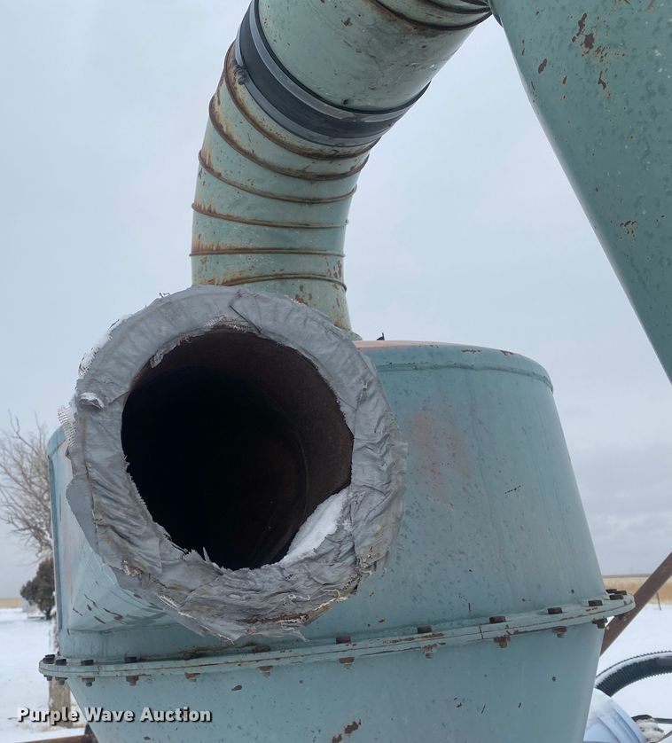 image for item DM8364 Neuero 8120  grain vacuum