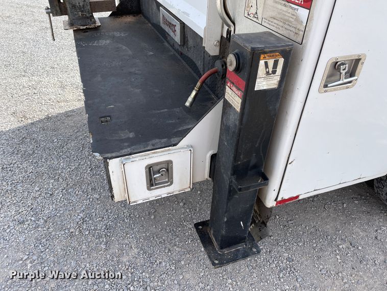 image for item DN0231 2015 Ford F550  SuperCab utility / service truck