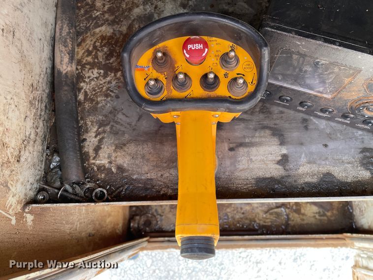 image for item DN0231 2015 Ford F550  SuperCab utility / service truck