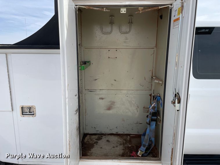 image for item DN0231 2015 Ford F550  SuperCab utility / service truck