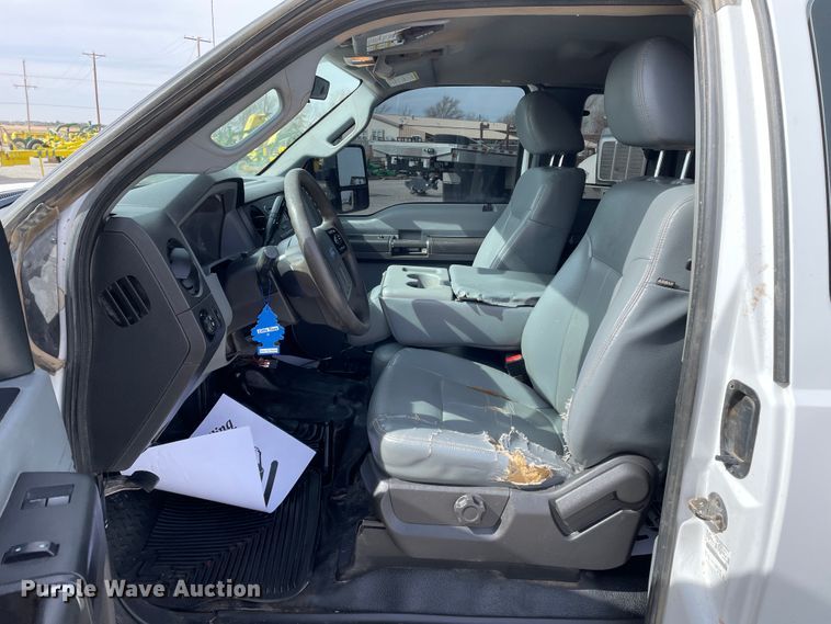 image for item DN0231 2015 Ford F550  SuperCab utility / service truck