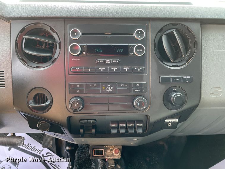 image for item DN0231 2015 Ford F550  SuperCab utility / service truck