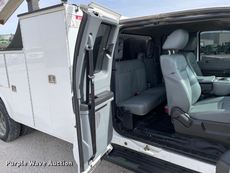 image for item DN0231 2015 Ford F550  SuperCab utility / service truck